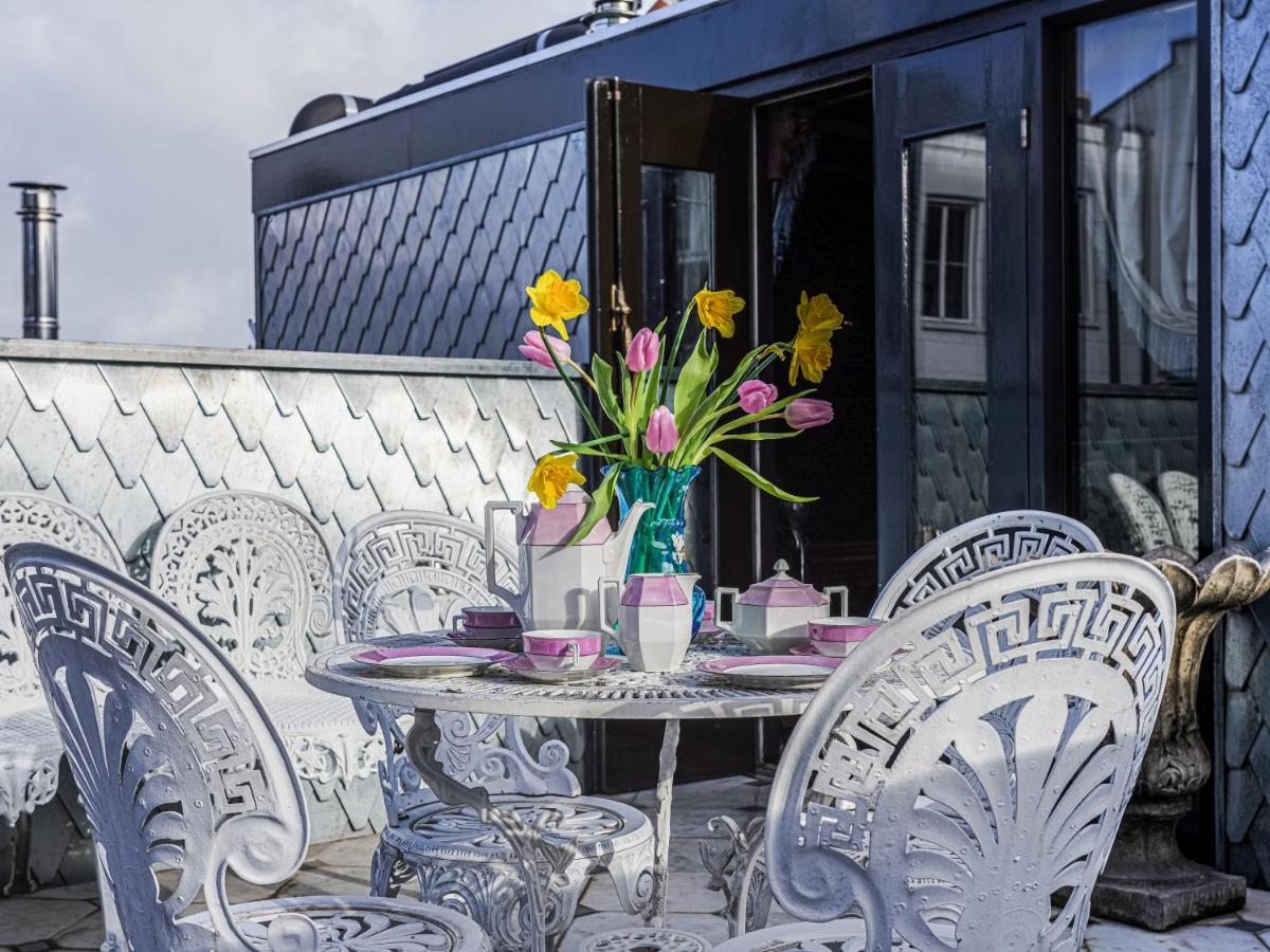 Private And Chique Salon De Franz - With Large Terrace Bed and Breakfast Amsterdam Exteriör bild