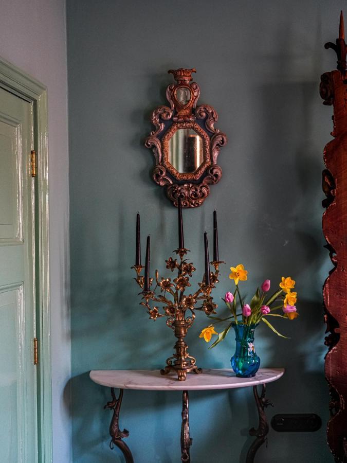 Private And Chique Salon De Franz - With Large Terrace Bed and Breakfast Amsterdam Exteriör bild